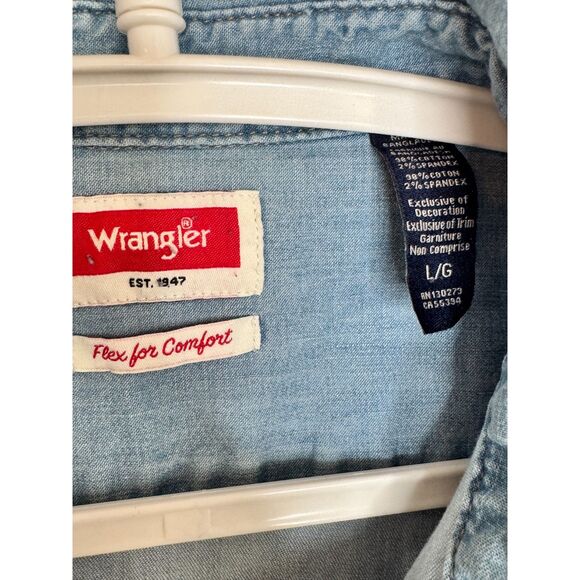Wrangler Men’s Light Wash Western Casual Denim Button-Up Shirt Size L - Picture 4 of 5